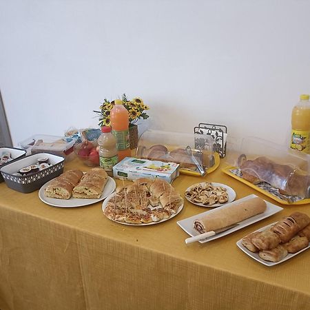 B&B Castiglione Кустоначи Екстериор снимка
