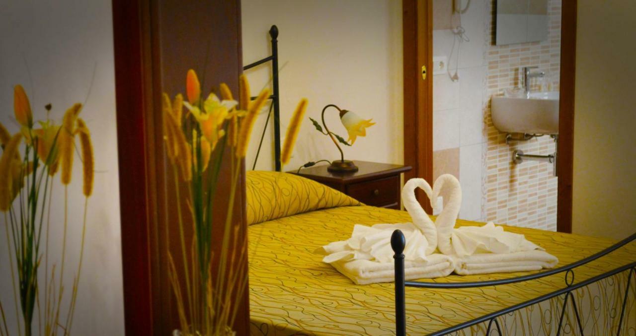 B&B Castiglione Кустоначи Екстериор снимка