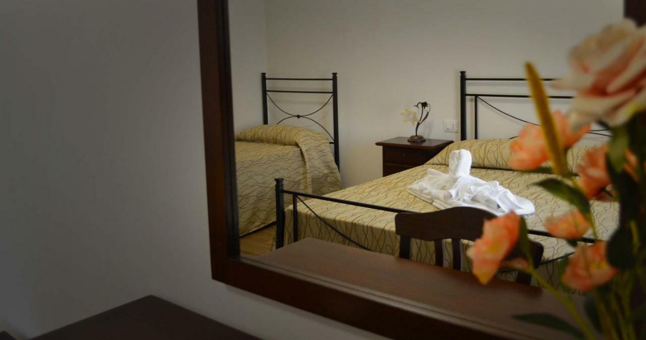 B&B Castiglione Кустоначи Екстериор снимка