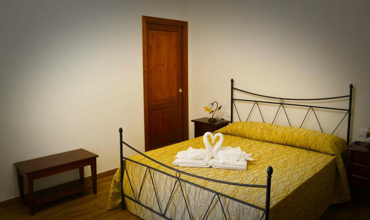 B&B Castiglione Кустоначи Екстериор снимка