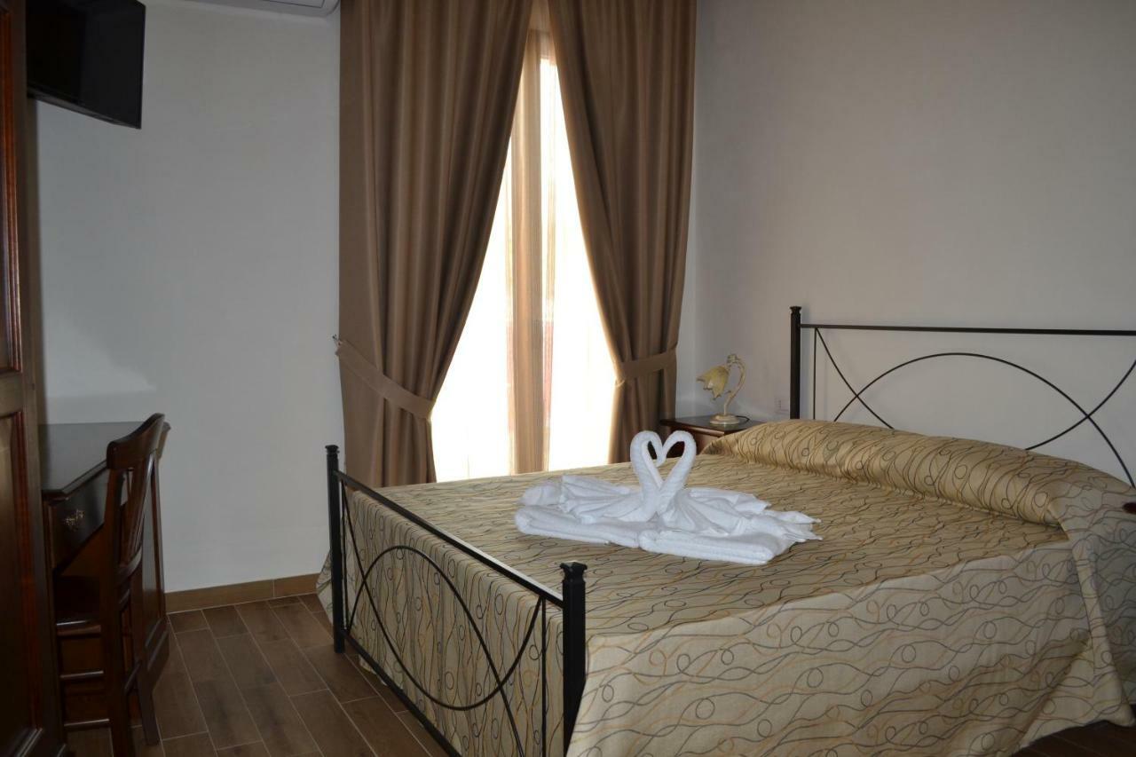 B&B Castiglione Кустоначи Екстериор снимка
