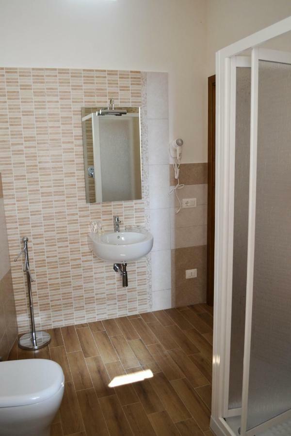 B&B Castiglione Кустоначи Екстериор снимка