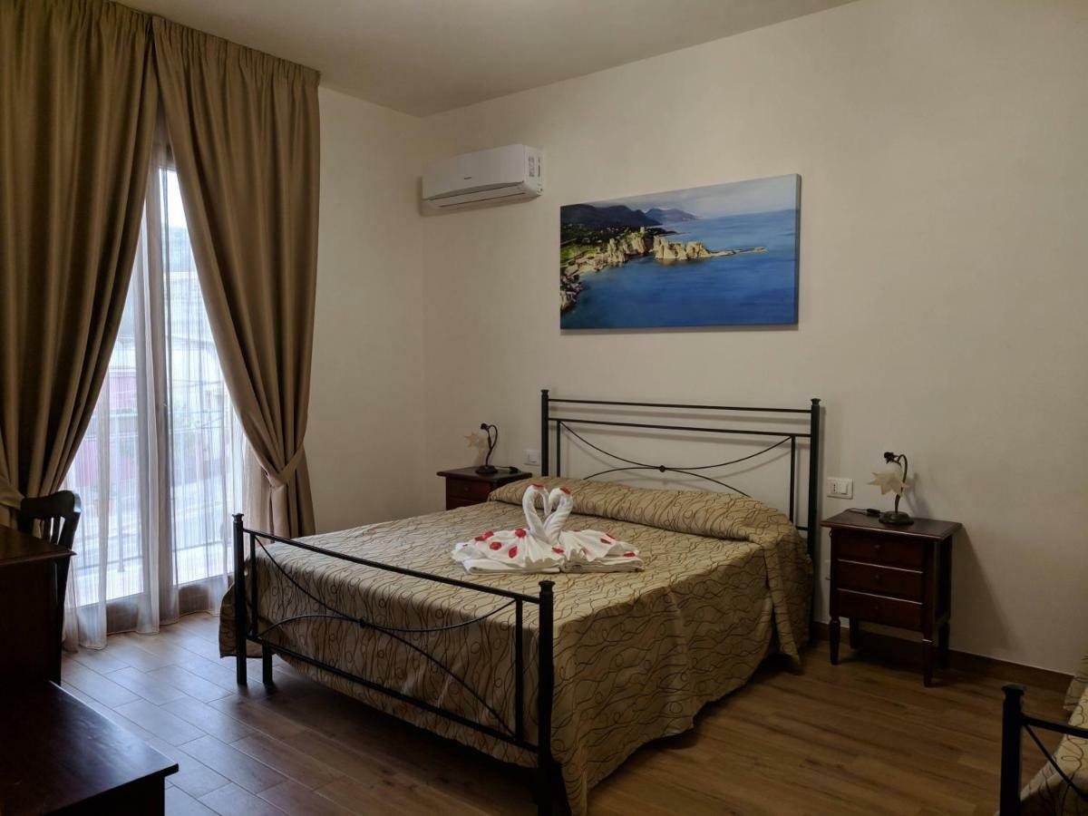 B&B Castiglione Кустоначи Екстериор снимка
